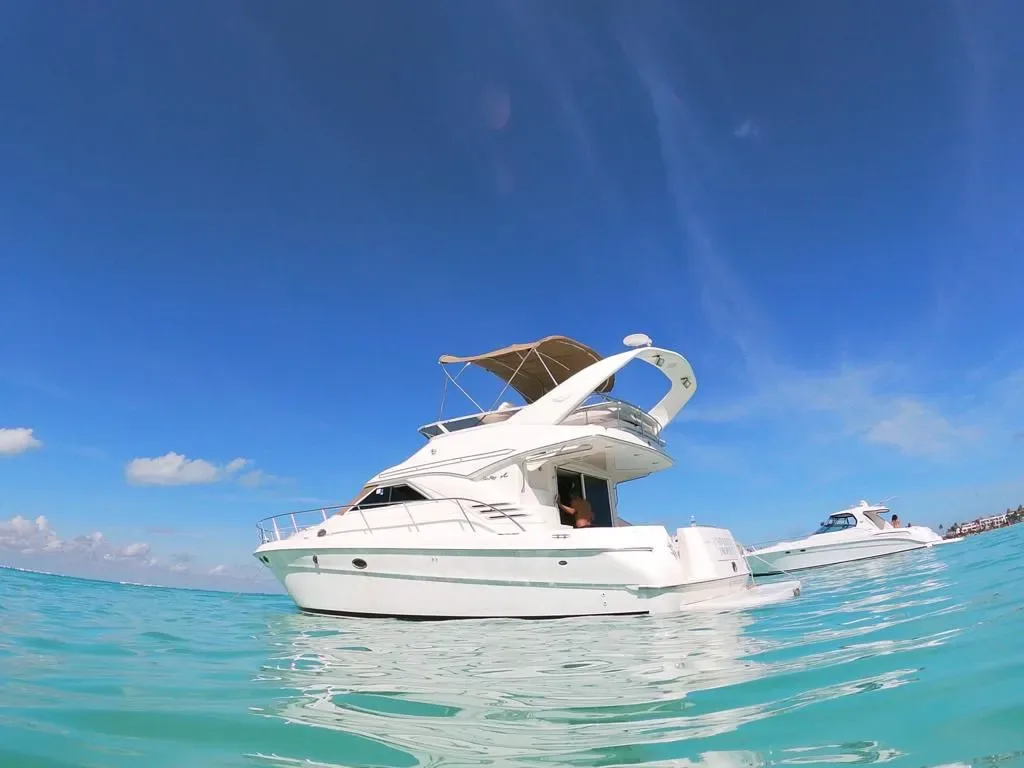 SeaRay Flybridge 46 “ — photo 3