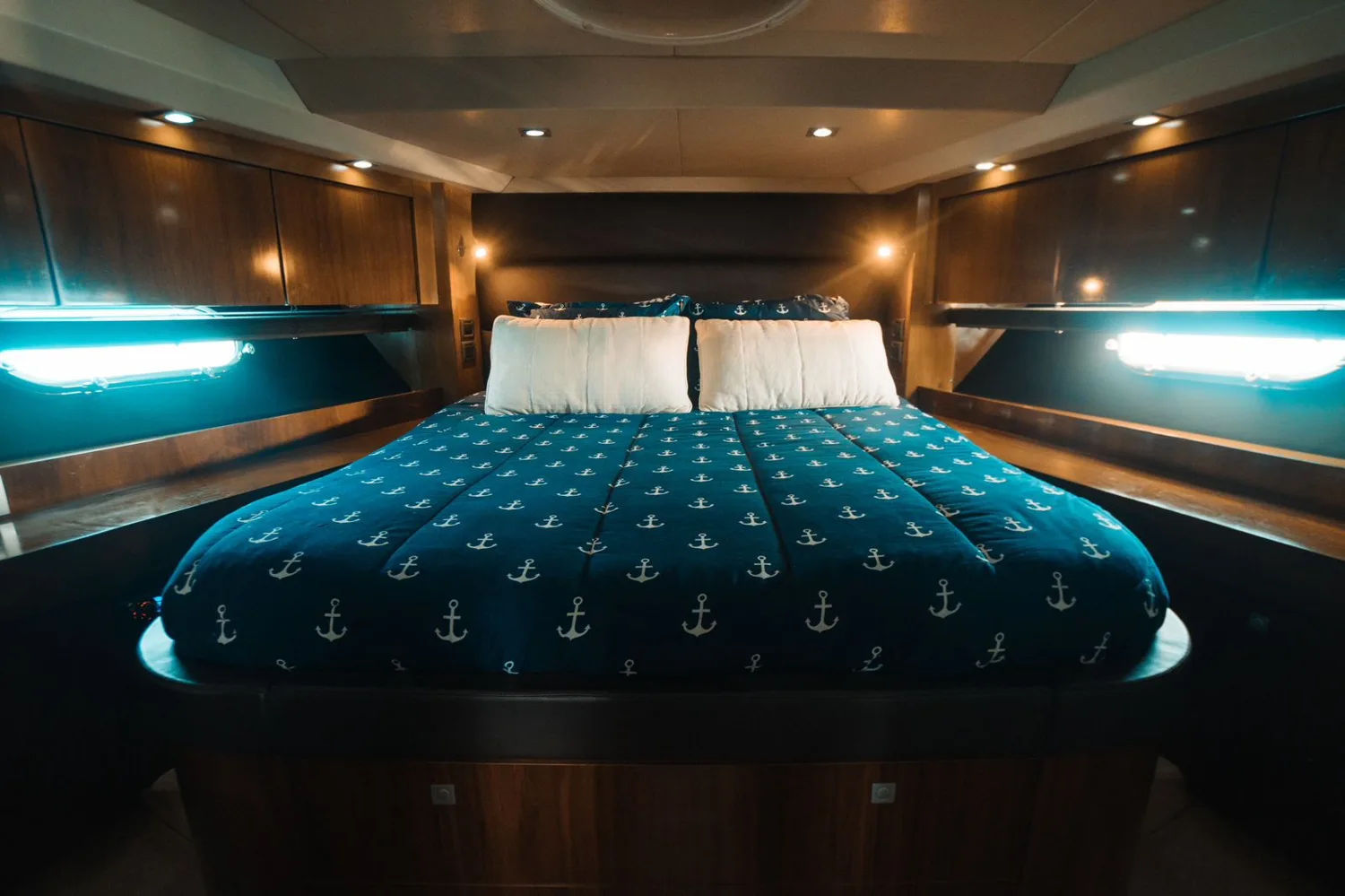 SUNSEEKER 64FT — photo 2