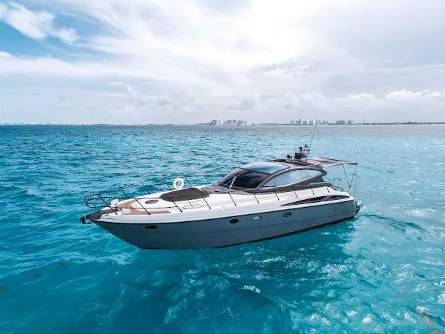 SUNSEEKER 60FT — photo 1