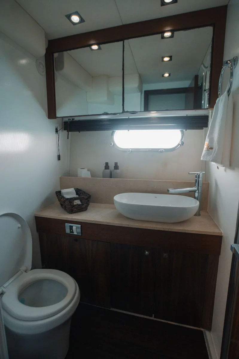 SUNSEEKER 64FT — photo 3