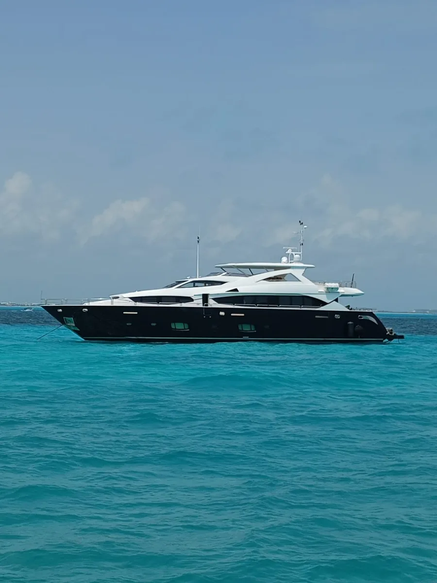 CHÁRTER 120 FT — photo 1