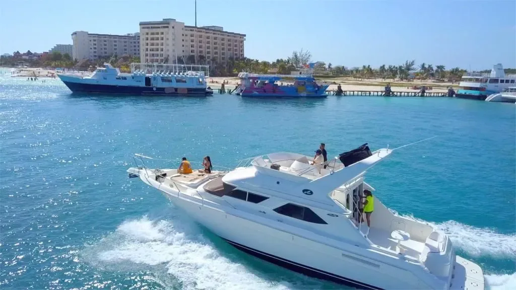 SeaRay Flybridge 46 “ — photo 3