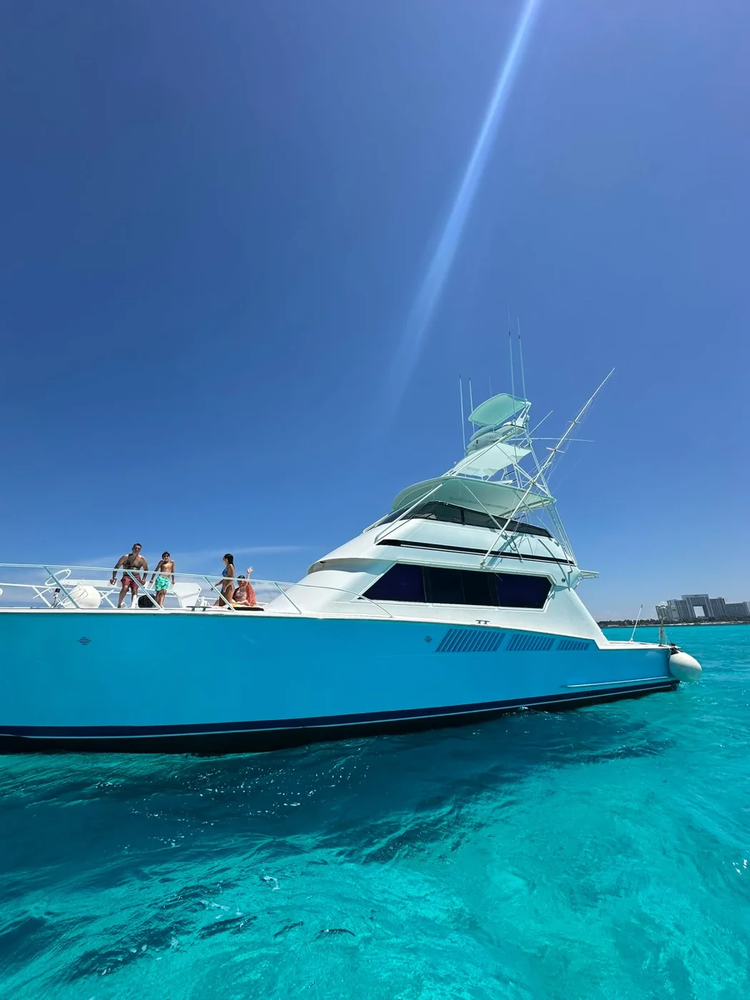 Hatteras 60″ — photo 1
